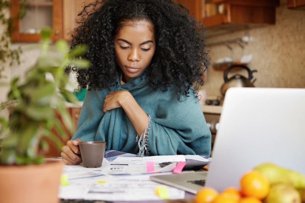 Pitfalls to avoid when using a credit card to build credit.